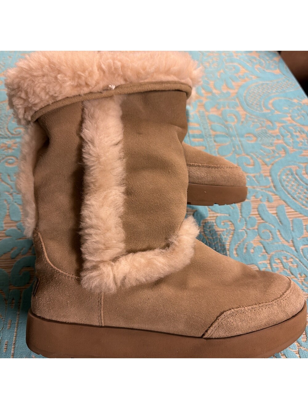 Ugg Womens Sundance Brown Suede Mid-Calf  Boots Size 9